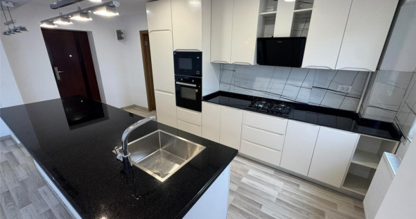 Apartament 3 camere, renovat, partial mobilat, etaj 8, ultra
