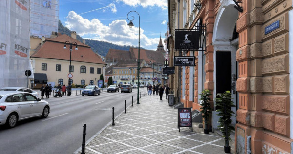 Spatiu comercial langa Piata Sfatului pe str Muresenilor