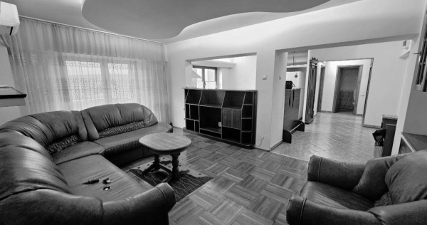 Apartament 3 camere , CENTRAL - ,INDEPENDENTEI - UMF