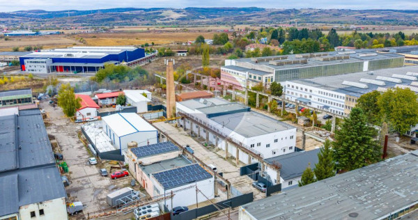 FAGARAS/ DE INCHIRIAT/ COMPLEX INDUSTRIAL HALE- BIROURI- CURTE!