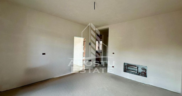 Apartament cu 2 camere, etaj intermediar, bucatarie inchisa, Giroc