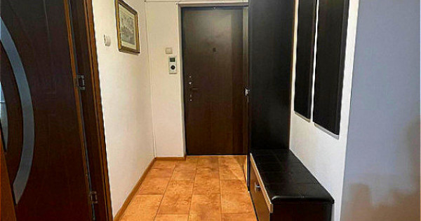 Apartament 3 camere-Targu Cucu-Centru-etaj 1