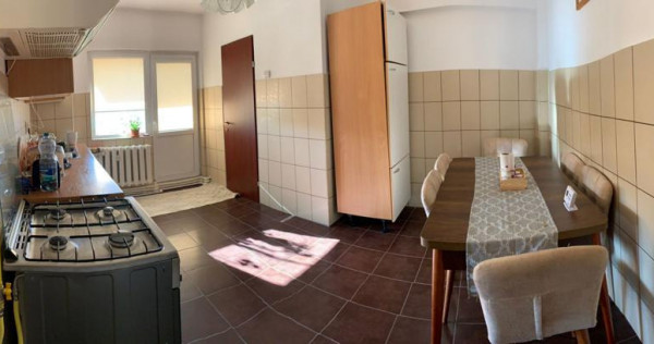 Apartament 5 camere cu scara interioara in Deva, 151 mp