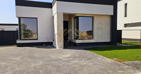 Case moderne într-un nou cartier rezidențial - comun