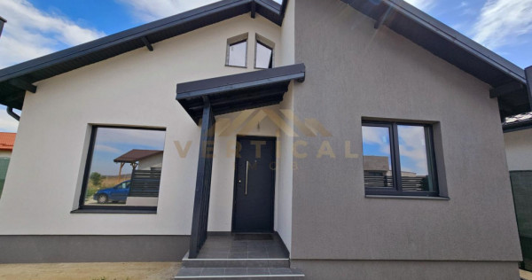 Casa 3 camere in comuna Berceni