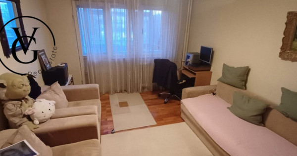 Apartament decomandat 2 camere- Macul Rosu
