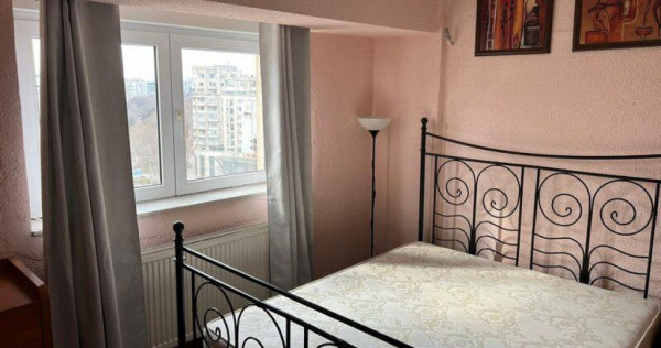 Apartament de 3 camere ( CU CENTRALA )-Piata Alba Iulia