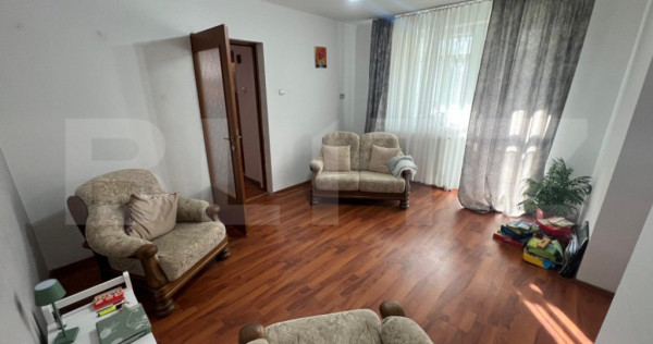 Apartament 2 camere, 43 mp, semidecomandat, zona Centrala