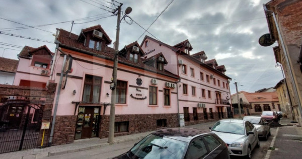 Pensiune in centru Sibiului avand 34 camere in suprafata uti