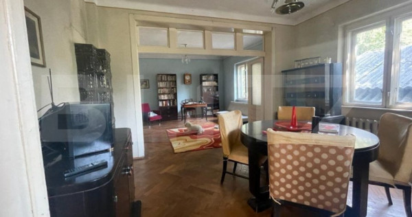 Casa ultracentral, 180 mp, teren, 700mp