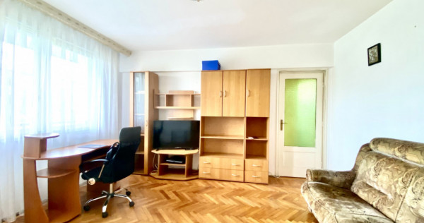 Apartament 3 camere, mobilat, str. Campia Libertatii