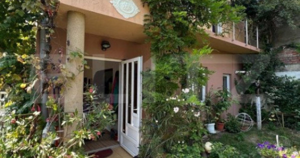 V&acirc;nd /schimb casă pe strada Corvinilor , 200mp , teren 500