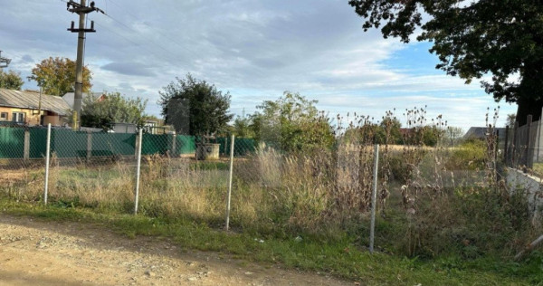 Teren intravilan, de 1546 mp, cu toate utilitatile, in Radau