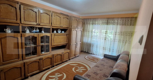 Apartament 2 camere , cu 2 balcoane și pivnița , zona Micr