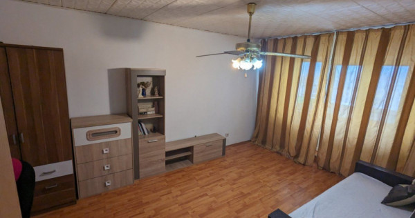 Apartament 3 camere - CENTRALA PROPRIE - zona RAHOVA