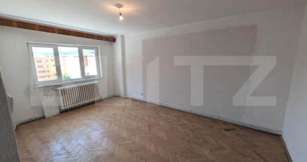 Apartament 3 camere , 67mp , zona Mercur Cetate