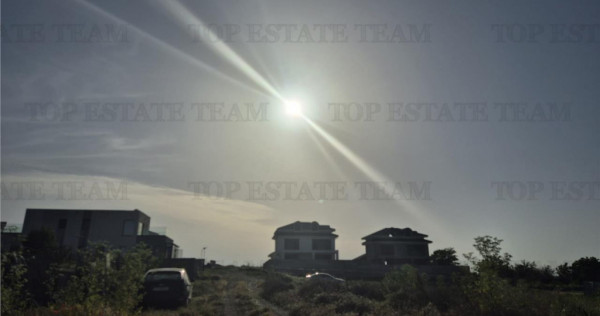 Teren Palazu intravilan vedere spectaculoasa lac-Mamaia