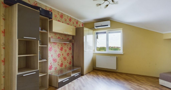 Apartament cu 3 camere, spațios, in zona Aradului