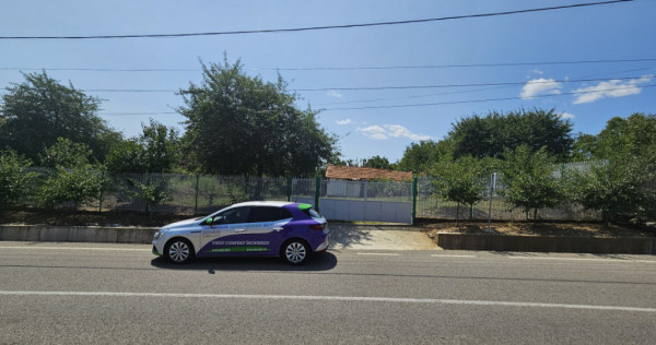 Teren intravilan, 1.202 mp, în comuna Runcu, sat Dobrița