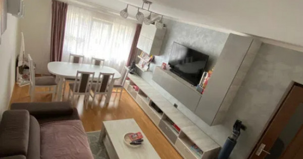 Apartament cu 3 camere decomandate Zona Obcini