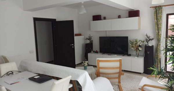 Apartament deosebit, 3 camere, Biruintei-Mega Image