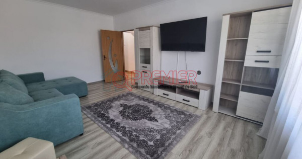 Apartament cu 3 camere- Anton Bacalbasa - de inchiriat