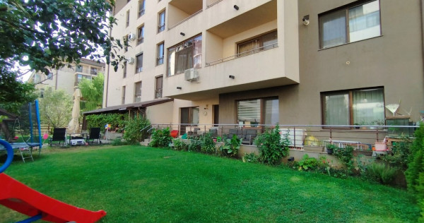 Apartament cu 3 camere | loc de parcare subteran | curte proprie