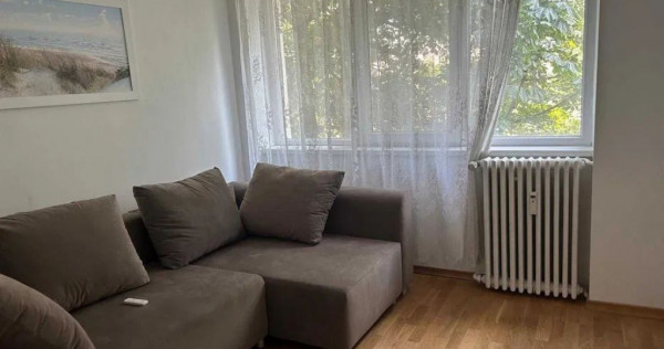 Apartament 3 camere complet renovat, pe Ștefan cel Mare!!