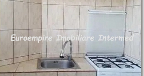 Apartament de inchiriat cu 2 camere decomandat zona Gara