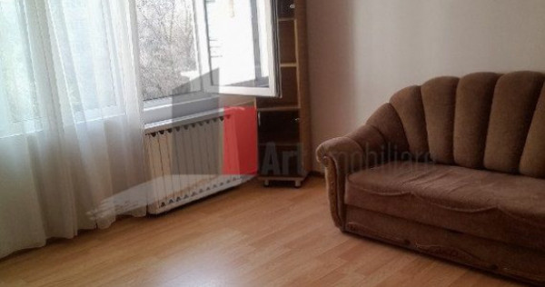 Apartament 2 camere adiacent Decebal