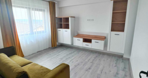 Apartament cu Boxă și Loc de Parcare - Mutare Imediată î