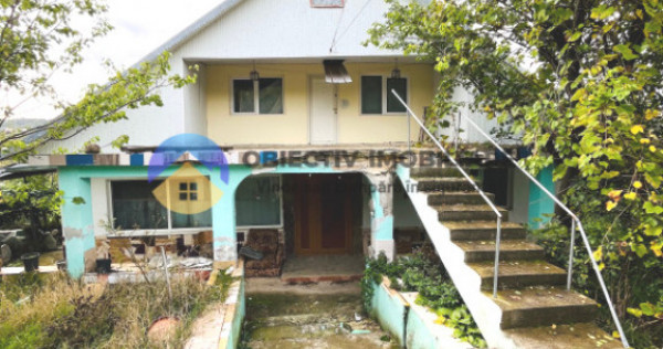 CASA cu mansarda comuna DOBRENI