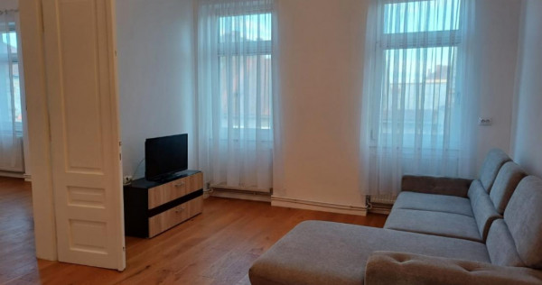 Apartament 2 camere Central