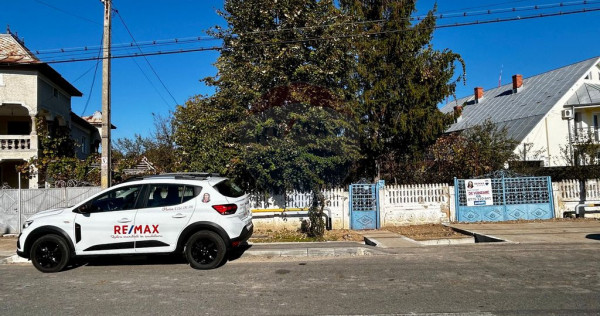 Casă cu 5 camere de vânzare în zona Central