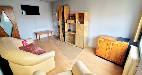 Apartament cu 3 camere de închiriat în zona Aurel Vlaicu