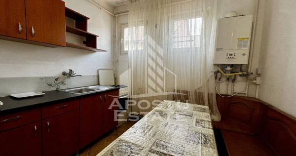 Apartament o camera, 32mp, centrala proprie, Complexul St...