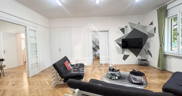 Apartament 4 camere, ultrafinisat in centru orasului.