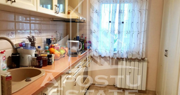 Apartament cu 2 camere, de vanzare, in Micalaca, Arad.