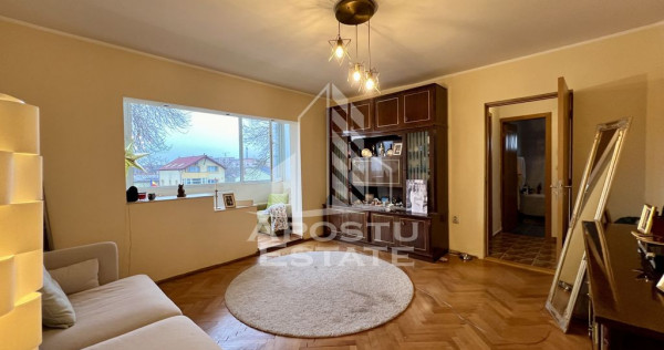 Apartament 3 camere, etaj 2, garaj si boxa in cf, zona Si...