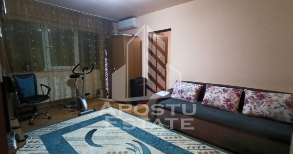 Apartament 2 camere, centrala proprie, etaj 3, situat in ...