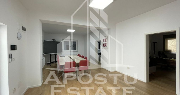 Vila P+M, finisata modern, curte amenajata, zona Modern-C...