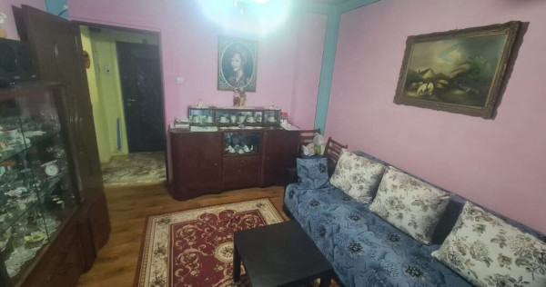 Apartament cu 2 camere de vânzare în Câmpina - Zona