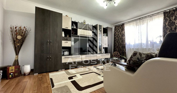 Apartament cu 3 camere, centrala proprie, 2 clime, zona S...