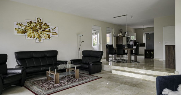 REDUCERE Vila superba pe colt in cartierul Europa, Vladim...