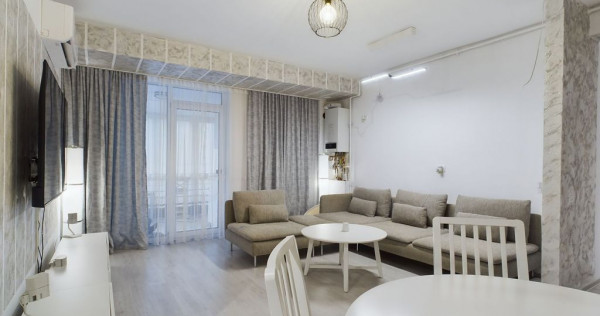 Apartament modern cu 3 camere și curte privată generoas...