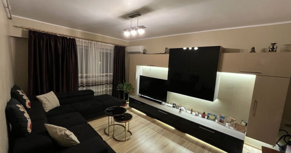 Apartament zona Dacia 3 camere