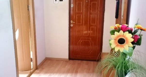 Apartament 2 camere, zona Posta Maratei