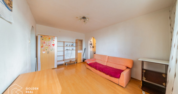 Apartament 3 camere, 6/10, cu centrala proprie, zona Fortuna