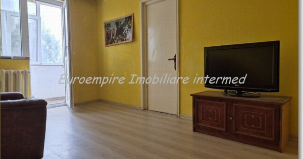 Apartament 3 camere zona KM 4-5