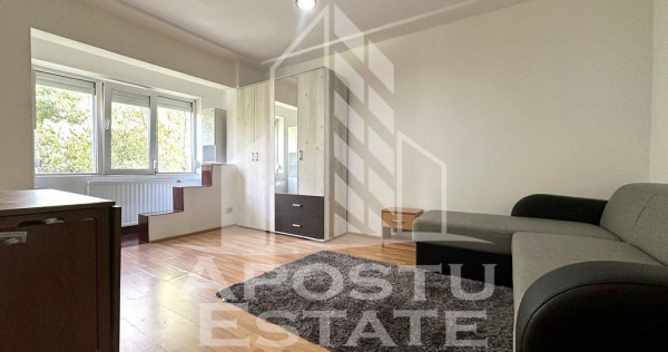 Apartament cu o camera, etajul 3, zona Girocului